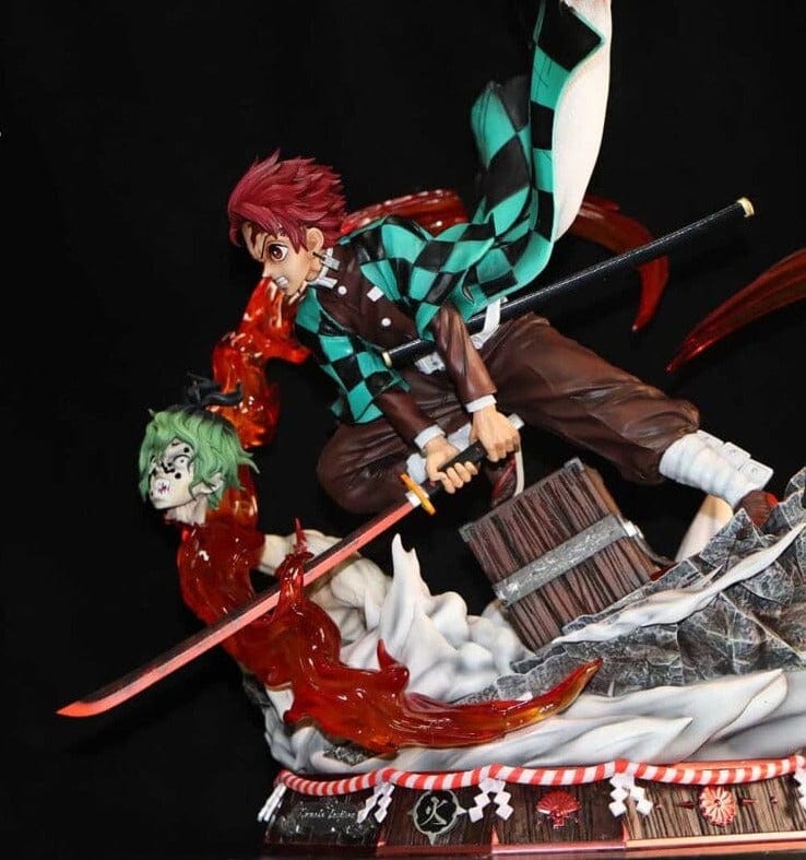 Figurine Collector en Resine Tanjiro vs Gyutaro
